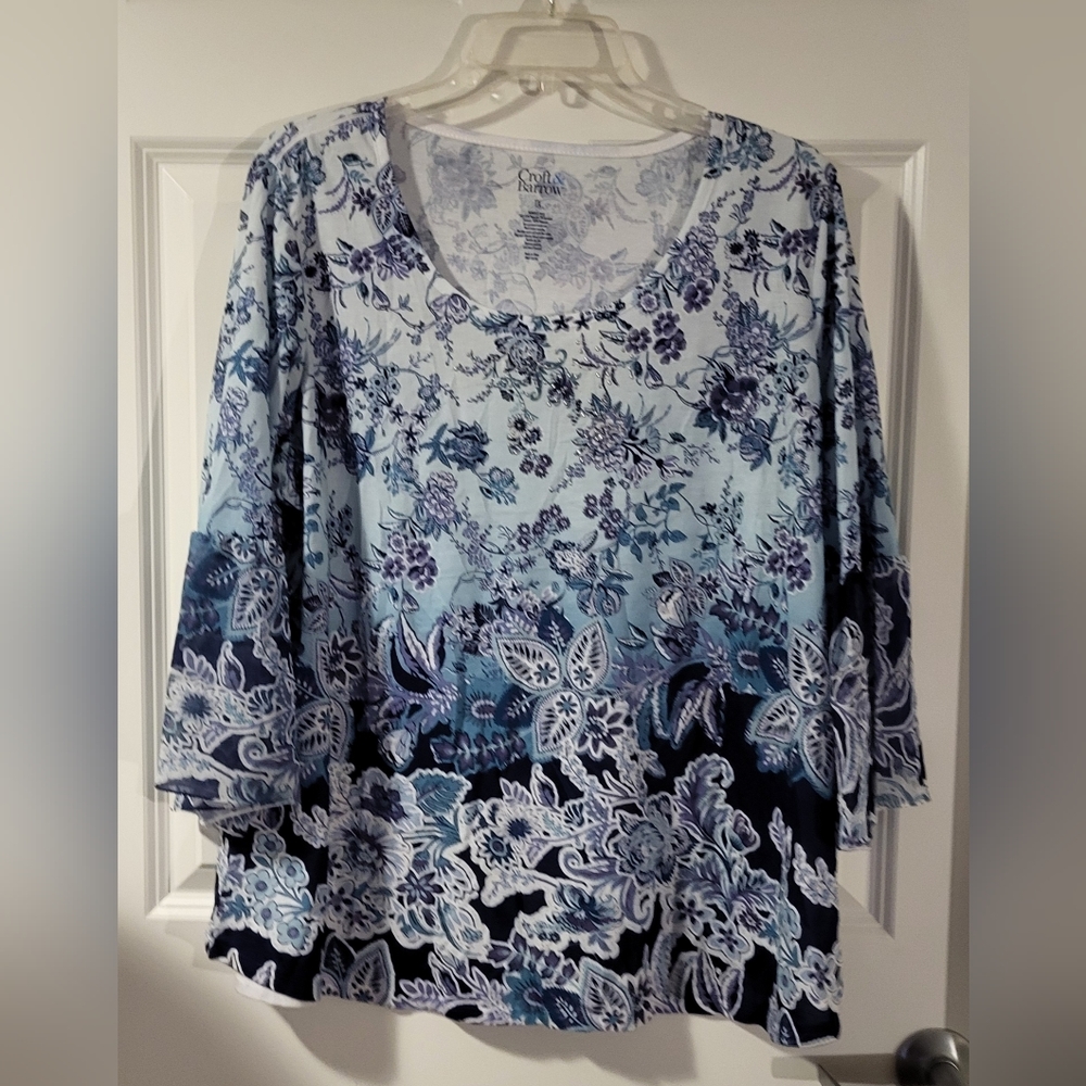 Croft & Barrow multicolor 3/4 sleeve blouse with detailing on front 1X